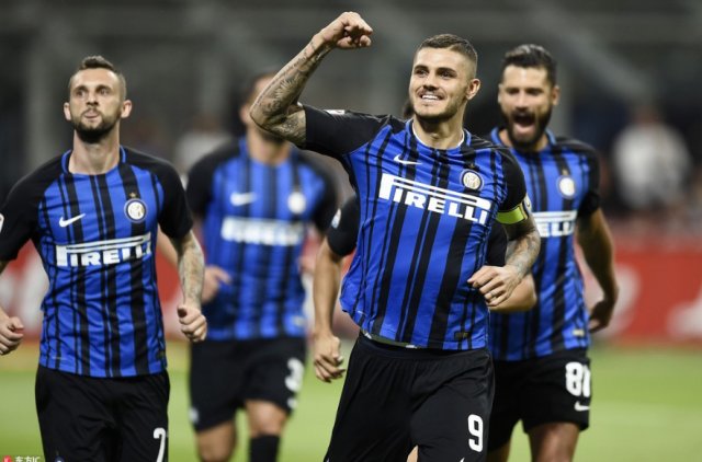 一气呵成！奥科吉后场推进一条龙压哨上篮得分（行云流水！奥科吉后场一条龙推进压哨上篮得手）